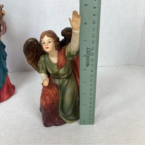 O'Well Grandeur Noel 2 Piece Porcelain Kneeling Angel and Angel Playing Harp - Picture 16 of 16